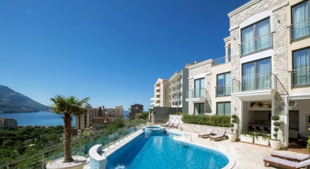 Family Lux Apartments - Lemon Garden and Pool