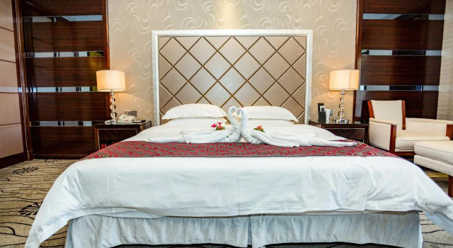Люкс Deluxe Country Garden Phoenix Hotel YangShan