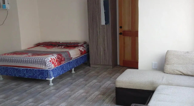 Prince Amore, Prenota Hotel Angeles 