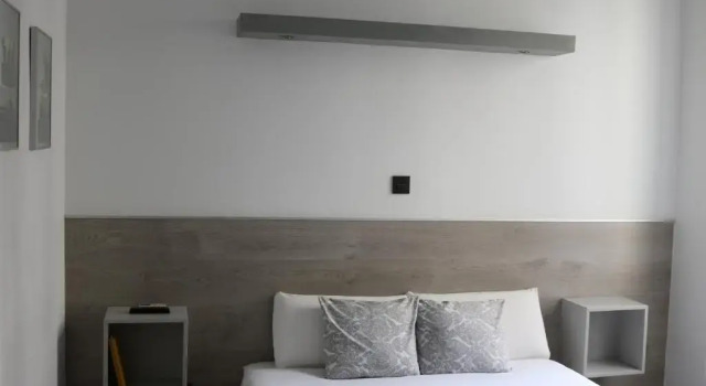 Fuencarral Rooms, Забронировать Отель Отели Мадрида 3 звезды, рядом с Театр Монументал, 3*