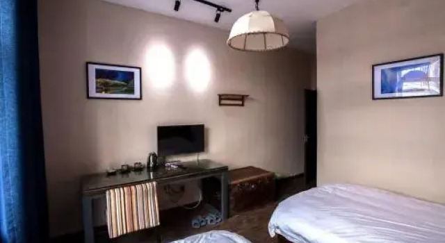 Siguniang Mountain Xileju Theme Inn, Book Hotel Mount Siguniang Sichuan