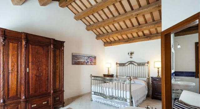 Exclusive villa with pool immersed in the Trapani countryside, at just 15 km from the seaside-VILLA EROICA