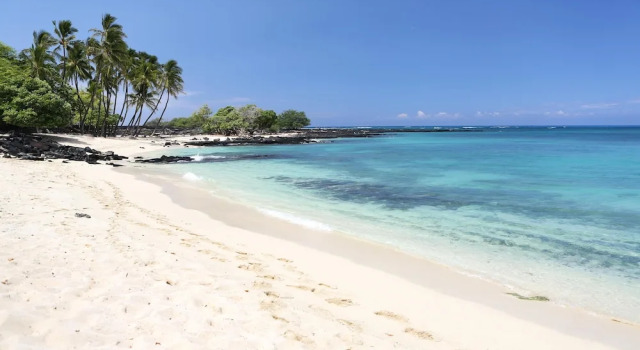 Двухместный коттедж с балконом и с видом на поле для гольфа Waikoloa Beach Villas G2