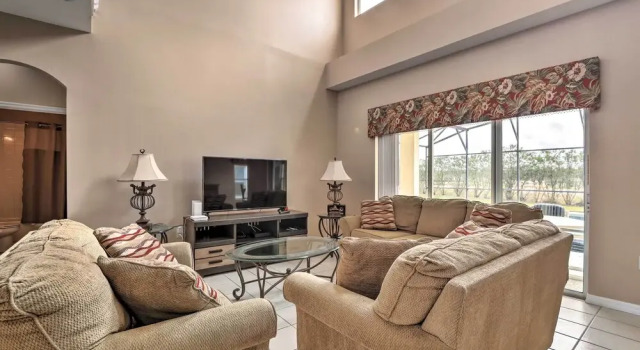 10 Mi to Disney: Davenport House w/ Pool & Spa!