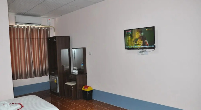 Camera Standard Man Shwe Li Hotel