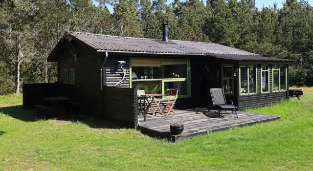 Коттедж 4 person holiday home in Oksbøl