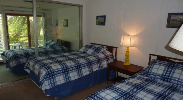 Cottage BY THE SEA - Unit A by Jekyll Realty, Boek Vakantiehuis Hotels in Jekyll Island met parkeren, Parkeren