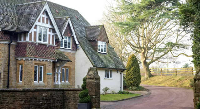 Hartsfield Manor, Забронировать Отель Бетчворт 