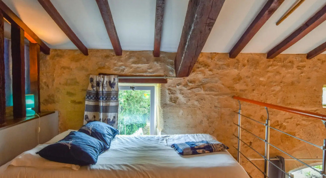 Stone House in a Vineyard, With Swimming Pool, Near Bordeaux, Rezervasyon Otel Monprimblanc havuzlu oteller, Yüzme Havuzu