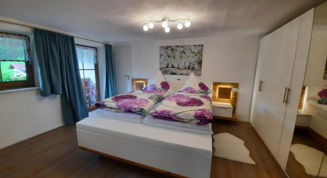 Ferienwohnung Kiliansblick in der Kilianmühle, Забронировать Отель Бизнес-отели Берхтесгаден, рядом с Соляная шахта Берхтесгаден, 4* 5*