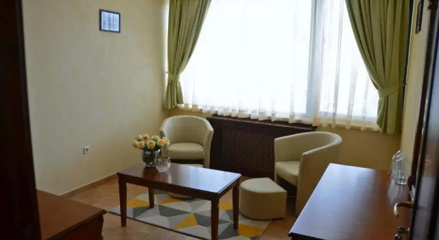 Suite Central West Hotel