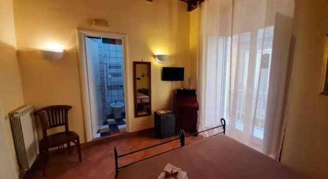 B&B Conte Cavour, Забронировать Отель Неаполь Кампания, рядом с Ospedale degli Incurabili
