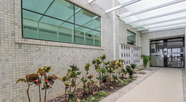 3-bedroom Apt on the BC Waterfront - Egb0052