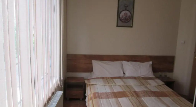 Двухместный номер Standard Хотел ЮГ / Guest House Yug