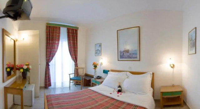Двухместный номер Standard с видом на море Aktaion City Hotel