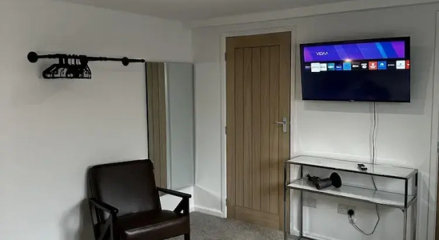Entire Apartment Super King Bed Close To Town, Забронировать Апартаменты/квартира Отели Колчестера с парковкой, рядом с Ратуша Колчестера, Парковка