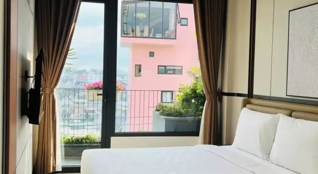 Двухместный номер Deluxe с балконом и с видом на город Cozy Garden Boutique hotel