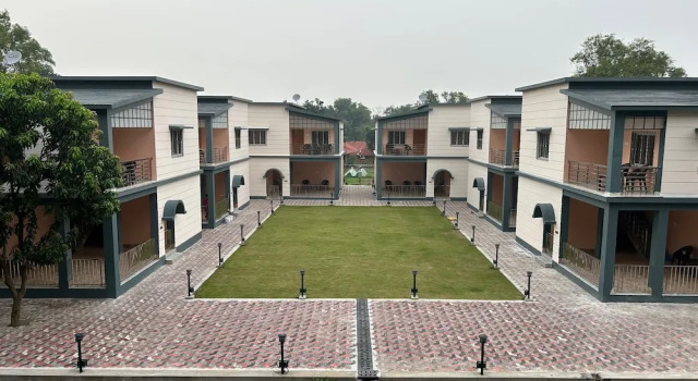 Deluxe suite Panchet Residency