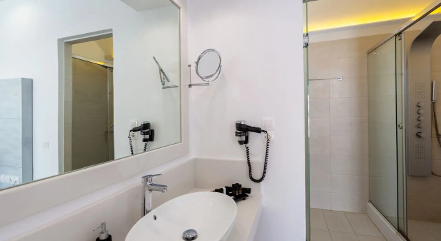 Двухместный номер Deluxe с видом на бассейн Tropicana Suites & Villas Mykonos