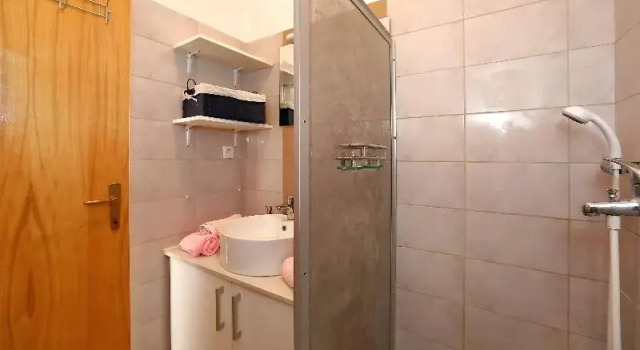 Apartments Ivana Bibinje, Забронировать Апартаменты/квартира Бибинье Задарская жупания, рядом с Пляж Бибиньски Мликарич