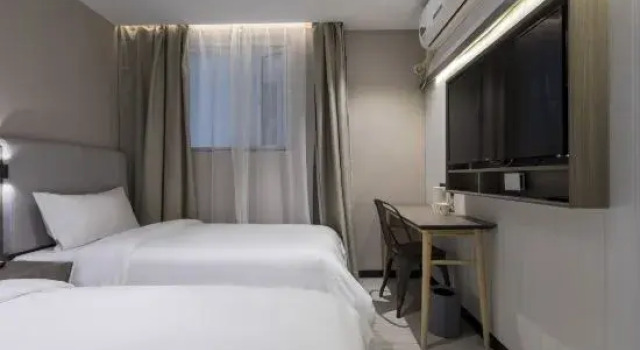 Lai Yi Hotel (Changji Road Anting Subway Station), Varaa Hotelli Jiading Shanghai