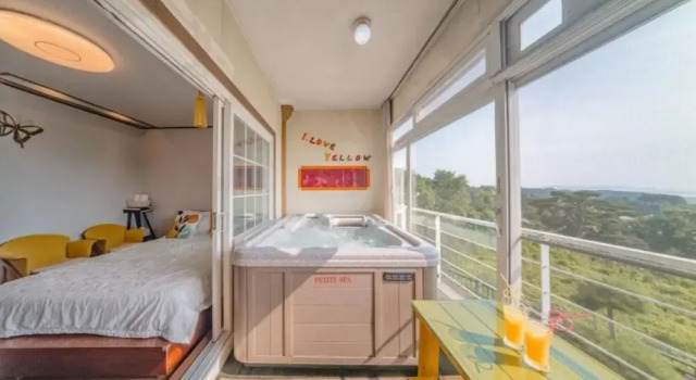 Ganghwado Petit Pension, Prenota Hotel Hotel a Gyeonggi-do con piscina, Piscina