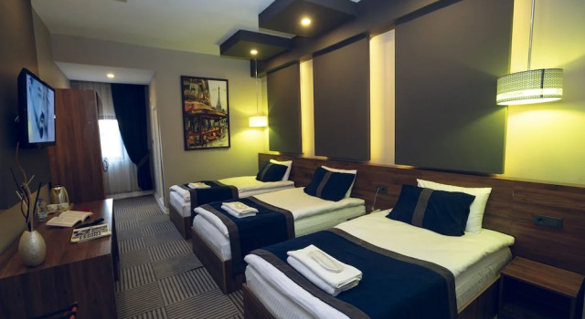 Трёхместный номер Economy Grand Catalkaya Hotel