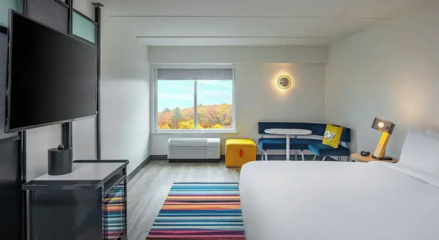 Двухместный номер Standard Aloft by Marriott Framingham