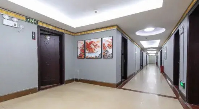 Lingfeng International Apartment (Zhuhai Nanping Huafa Business Area)