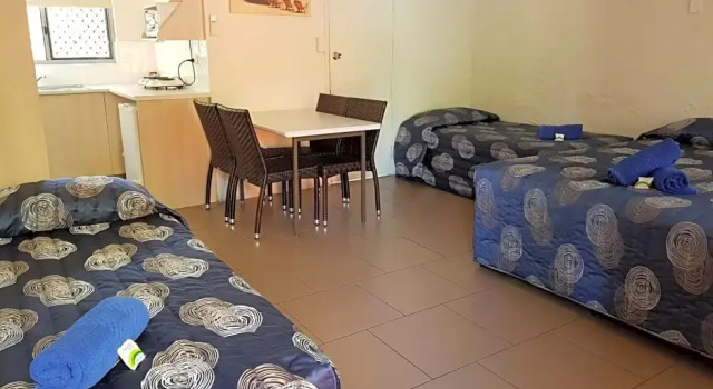 Четырёхместный семейный номер Standard Sunbird Gardens