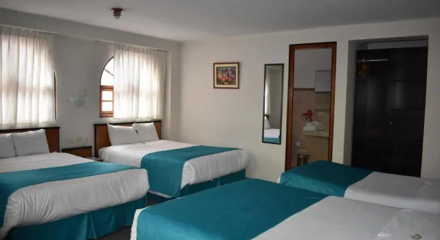Habitación familiar Estándar Colonial Plaza Hotel