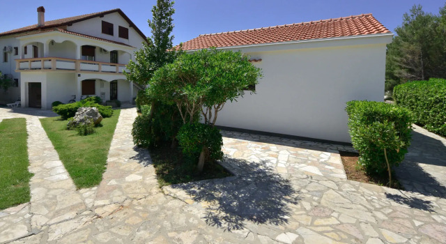 Holiday Home Nikolina by Interhome, Забронировать Дом для отпуска Коттеджи Вир, Коттедж