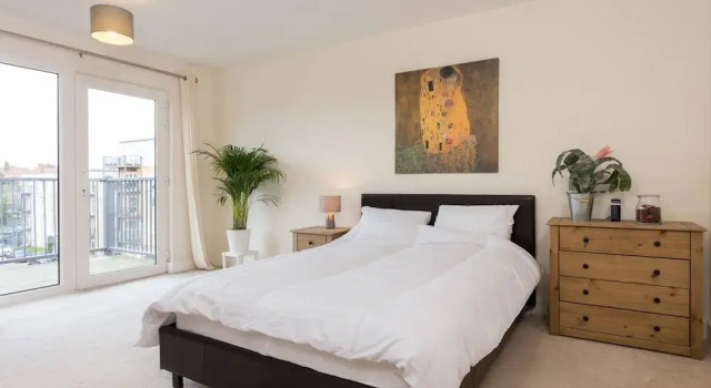 3 Bedroom Apartment Sleeps 6 in Clapham South, Забронировать Апартаменты/квартира Апартаменты Лондона, рядом с Клапхем Саут, Апартаменты/квартира