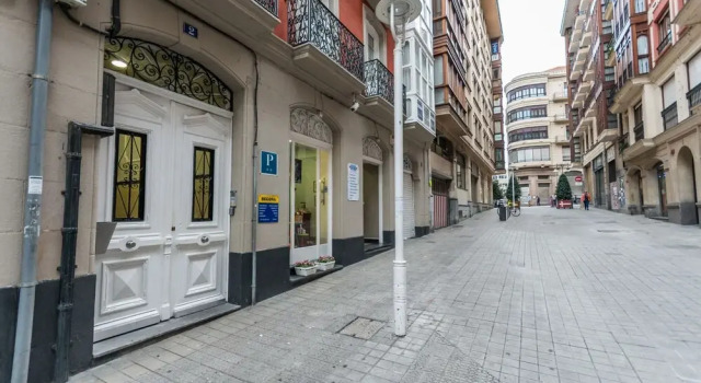 Pensión Begoña - centro ciudad, Забронировать Гостевой дом Гостевые дома Бильбао, рядом с Llamas Galeria De Arte, Гостевой дом