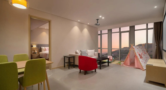 Люкс с 2 комнатами Holiday Inn Express Qingdao Innovation Park by IHG