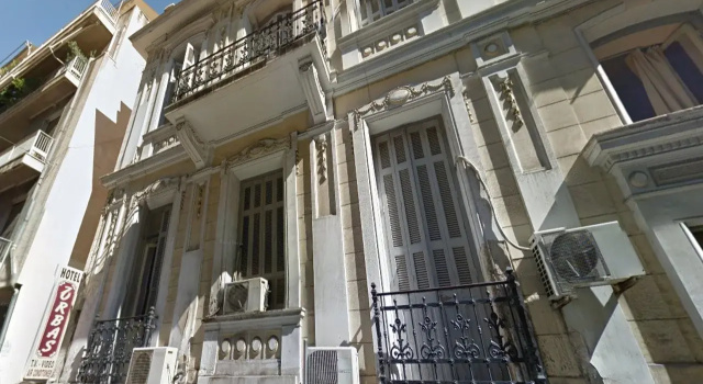 Zorbas Hotel - Hostel