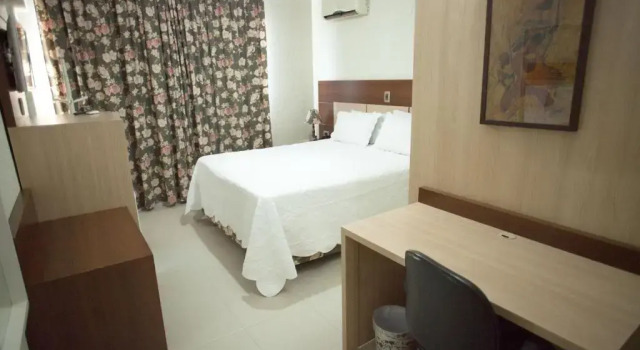Номер Deluxe CHA Royal Plaza Hotel