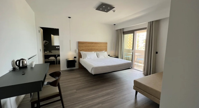 Трёхместный номер Standard RoccaRegina Hotel