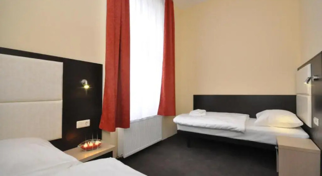 Трёхместный номер Standard Hotel Bova