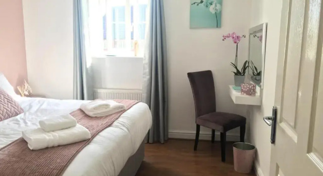 Апартаменты Superior Relaxedly Superior Short Stays-The Orchid