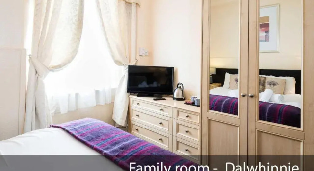 Семейный номер Standard McKays Hotel