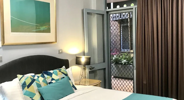 Двухместный номер Standard с балконом Mariners Court Hotel Sydney
