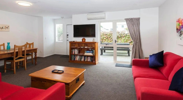Коттедж Awesome Central Christchurch Townhouse