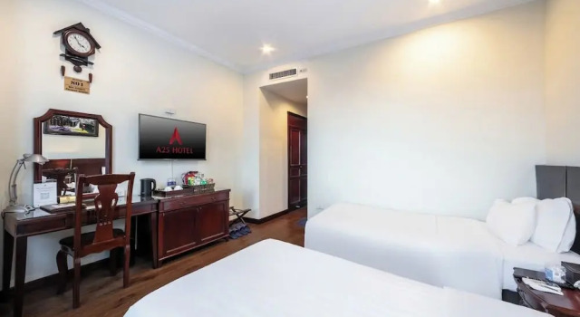 Номер Deluxe A25 Premium Hotel - 15 Trần Quốc Toản