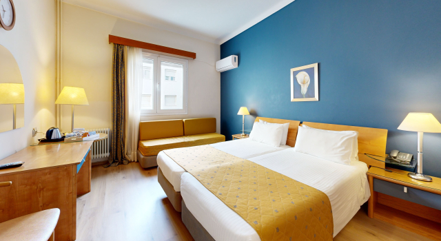 Lucy Hotel