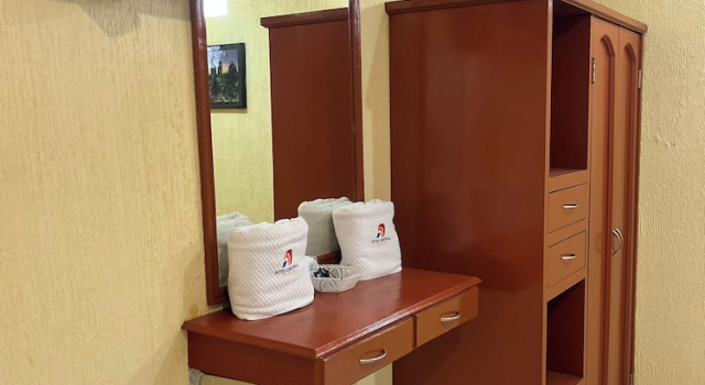 Ekonomiczny czteroosobowy pokój Hotel Central