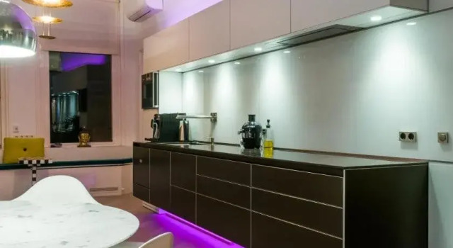 Amstel Corner Hotel