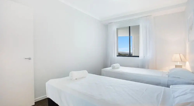 Апартаменты с 2 комнатами с балконом и с видом на город Swell Apartments - by Burleigh Letting