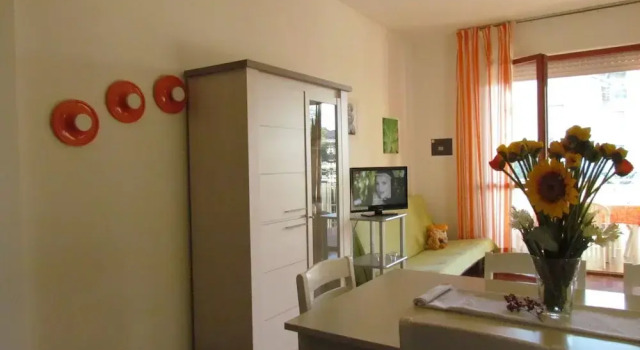 Bright Studio 200mt From the Beach, Prenota Appartamento Hotel a Veneto con parcheggio, Parcheggio