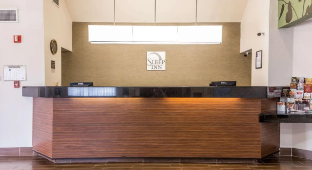 Sky Harbor Airport Inn, Забронировать Отель Финикс 